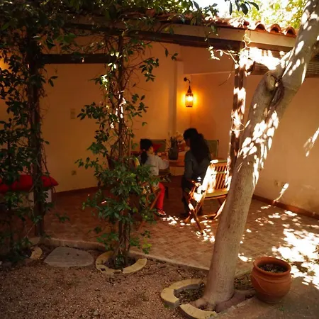 Marvellous Home, For Summer & Winter Aegina